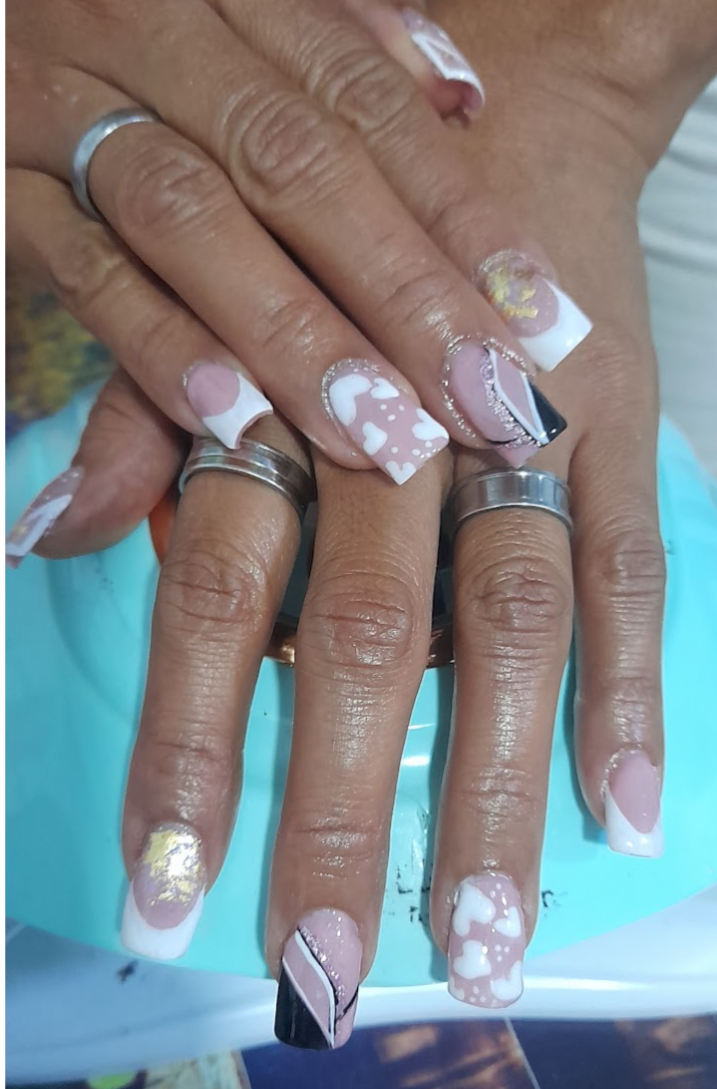 Uñas con diseños personalizados